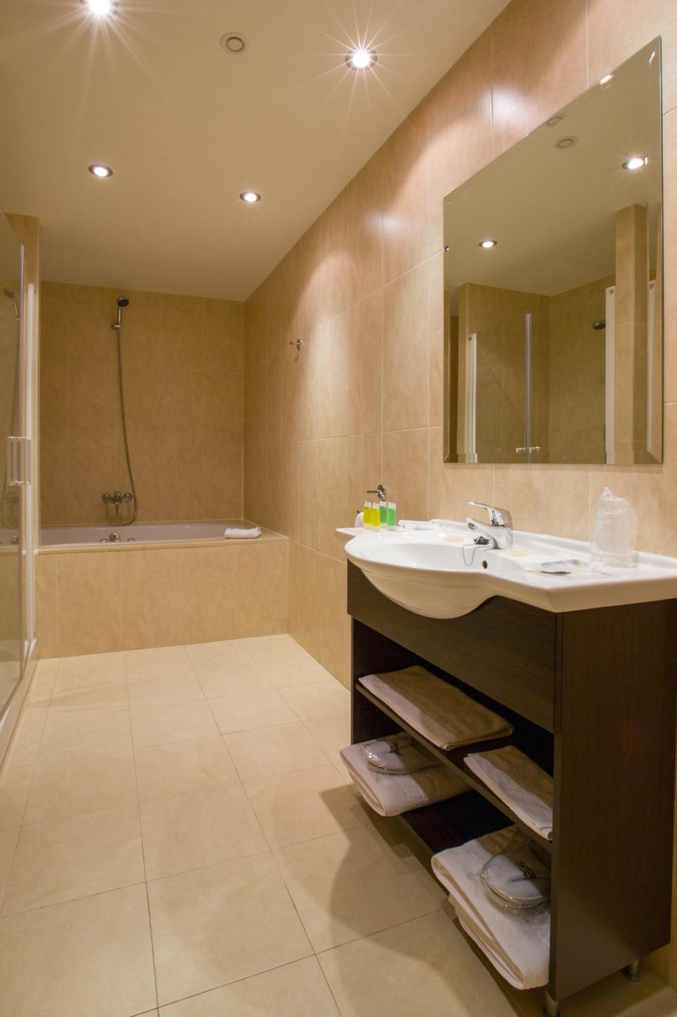 Hotel La Borona Gijón Zimmer foto
